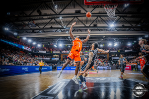 Dateiname=2025-12-07-RV-HAM-0062.jpg
Dateigröße=1090KB
Abmessungen: 2000x1333
hinzugefügt am: 08. Dezember 2025 2025-12-07-RV-HAM-0062.jpg