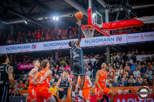 Dateiname=2025-12-07-RV-HAM-0086.jpg
Dateigröße=911KB
Abmessungen: 2000x1333
hinzugefügt am: 08. Dezember 2025 2025-12-07-RV-HAM-0086.jpg