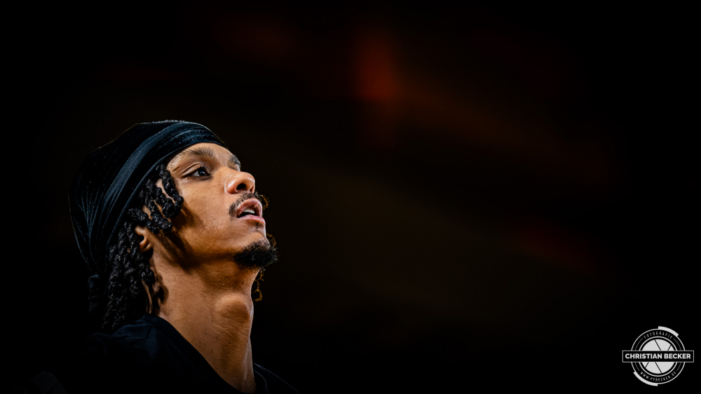 1. Basketball Bundesliga, easyCredit BBL, Saison 2025/2026, Herren, Hauptrunde, 13. Spieltag, 29.12.2025, RASTA Vechta - EWE Baskets Oldenburg
Alonzo Verge (#11 - RASTA Vechta) vor der Partie
Schlüsselwörter: 1. Bundesliga;13. Spieltag;29.12.2025;BBL;Basketball;Baskets;EWE;Hauptrunde;Liga;Oldenburg;RASTA;RASTA Dome;Saison 2025/2026;Vechta;easycredit