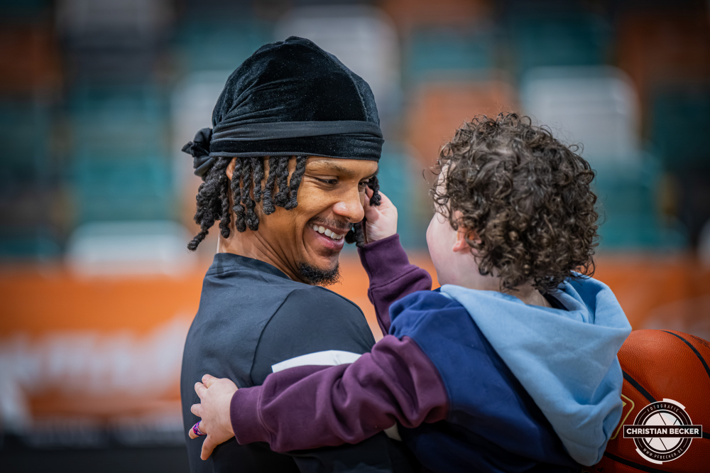 1. Basketball Bundesliga, easyCredit BBL, Saison 2025/2026, Herren, Hauptrunde, 13. Spieltag, 29.12.2025, RASTA Vechta - EWE Baskets Oldenburg
Alonzo Verge (#11 - RASTA Vechta) vor der Partie
Schlüsselwörter: 1. Bundesliga;13. Spieltag;29.12.2025;BBL;Basketball;Baskets;EWE;Hauptrunde;Liga;Oldenburg;RASTA;RASTA Dome;Saison 2025/2026;Vechta;easycredit