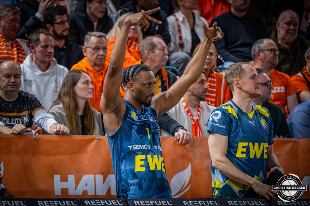 1. Basketball Bundesliga, easyCredit BBL, Saison 2025/2026, Herren, Hauptrunde, 13. Spieltag, 29.12.2025, RASTA Vechta - EWE Baskets Oldenburg
Dakarai Tucker (#7 - EWE Baskets Oldenburg) w&auml;hrend der Partie
Schlüsselwörter: 1. Bundesliga;13. Spieltag;29.12.2025;BBL;Basketball;Baskets;EWE;Hauptrunde;Liga;Oldenburg;RASTA;RASTA Dome;Saison 2025/2026;Vechta;easycredit