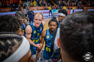 Dateiname=2025-12-29-RV-OLD-0117.jpg
Dateigröße=675KB
Abmessungen: 2000x1333
hinzugefügt am: 31. Dezember 2025 2025-12-29-RV-OLD-0117.jpg