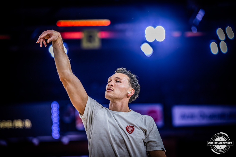 1. Basketball Bundesliga, easyCredit BBL, Saison 2025/2026, Herren, Hauptrunde, 15. Spieltag, 11.01.2026, RASTA Vechta - Fitness First W&uuml;rzburg Baskets
Brae Ivey (#11 - Fitness First W&uuml;rzburg Baskets) vor der Partie
Schlüsselwörter: 1. Bundesliga;11.01.2026;15. Spieltag;BBL;Basketball;Baskets;First;Fitness;Hauptrunde;Liga;RASTA;RASTA Dome;Saison 2025/2026;Vechta;W&uuml;rzburg;easycredit