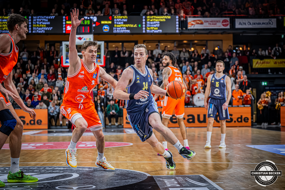 1. Basketball Bundesliga, easyCredit BBL, Saison 2025/2026, Herren, Hauptrunde, 16. Spieltag, 17.01.2026, RASTA Vechta - ALBA Berlin
Justin Bean (#34 - ALBA BERLIN) in Aktion
Schlüsselwörter: 1. Bundesliga;16. Spieltag;17.01.2026;ALBA;BBL;Basketball;Berlin;Hauptrunde;Liga;RASTA;RASTA Dome;Saison 2025/2026;Vechta;easycredit