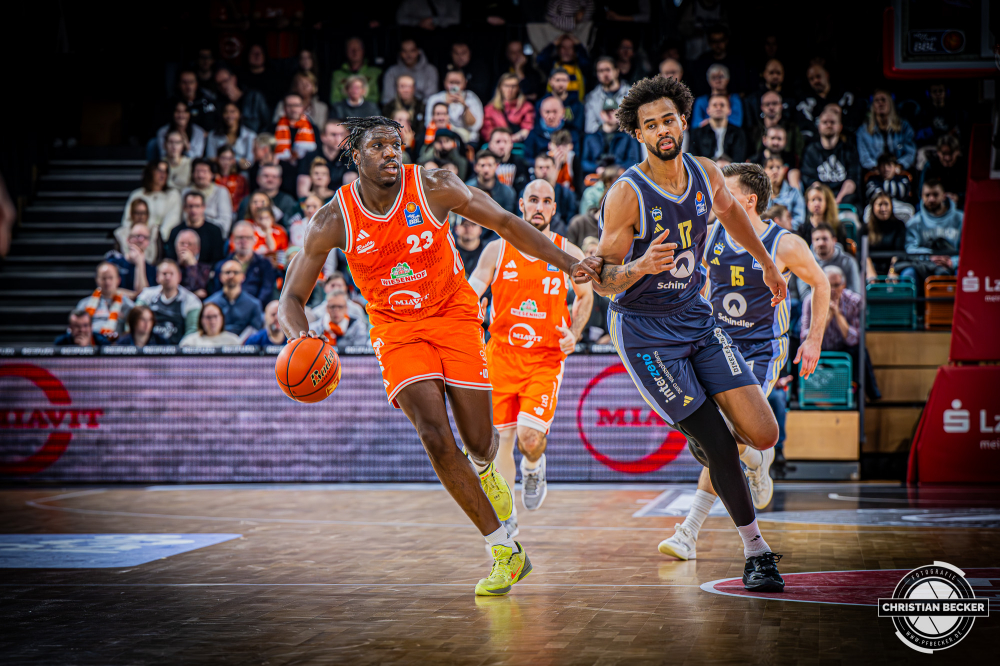 1. Basketball Bundesliga, easyCredit BBL, Saison 2025/2026, Herren, Hauptrunde, 16. Spieltag, 17.01.2026, RASTA Vechta - ALBA Berlin
Malcolm Dandridge (#23 - RASTA Vechta) in Aktion
Schlüsselwörter: 1. Bundesliga;16. Spieltag;17.01.2026;ALBA;BBL;Basketball;Berlin;Hauptrunde;Liga;RASTA;RASTA Dome;Saison 2025/2026;Vechta;easycredit
