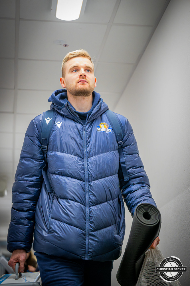 1. Basketball Bundesliga, easyCredit BBL, Saison 2025/2026, Herren, Hauptrunde, 18. Spieltag, 31.01.2026, RASTA Vechta - Frankfurt Skyliners
Till Pape (#19 - Frankfurt Skyliners) vor der Partie
Schlüsselwörter: 1. Bundesliga;18. Spieltag;31.01.2026;BBL;Basketball;Frankfurt;Hauptrunde;Liga;RASTA;RASTA Dome;Saison 2025/2026;Skyliners;Vechta;easycredit