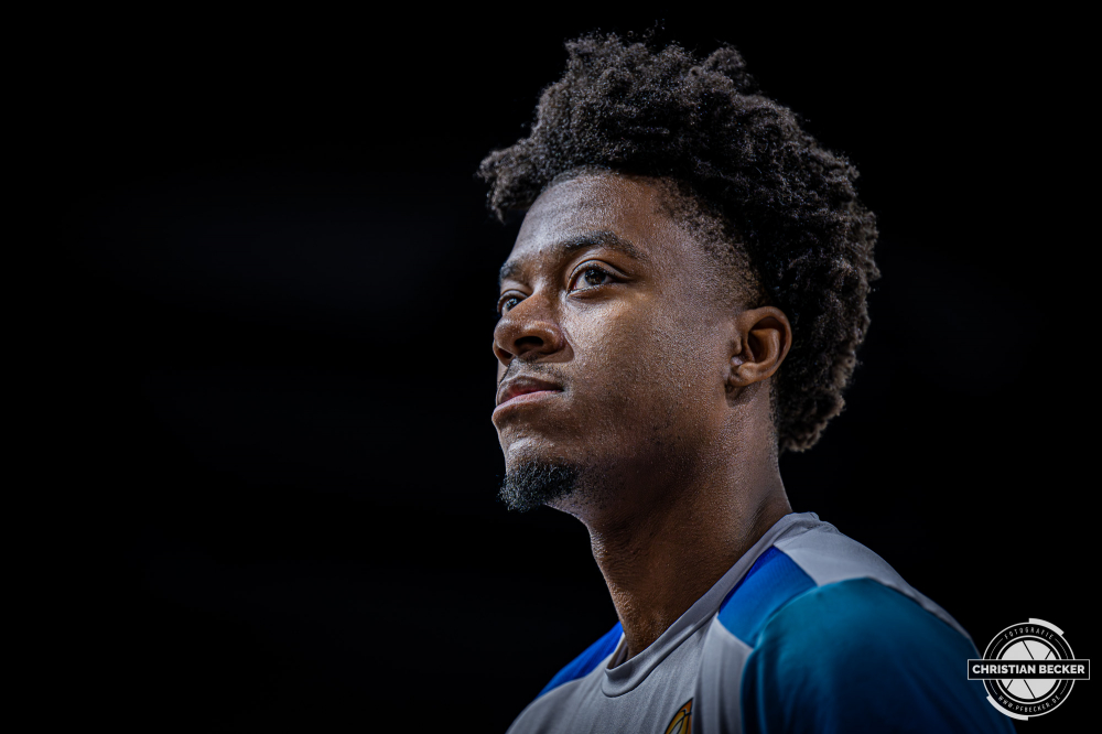 1. Basketball Bundesliga, easyCredit BBL, Saison 2025/2026, Herren, Hauptrunde, 18. Spieltag, 31.01.2026, RASTA Vechta - Frankfurt Skyliners
Nahiem Alleyne (#4 - Frankfurt Skyliners) vor der Partie
Schlüsselwörter: 1. Bundesliga;18. Spieltag;31.01.2026;BBL;Basketball;Frankfurt;Hauptrunde;Liga;RASTA;RASTA Dome;Saison 2025/2026;Skyliners;Vechta;easycredit