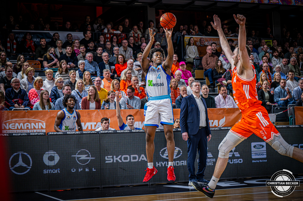 1. Basketball Bundesliga, easyCredit BBL, Saison 2025/2026, Herren, Hauptrunde, 18. Spieltag, 31.01.2026, RASTA Vechta - Frankfurt Skyliners
Nahiem Alleyne (#4 - Frankfurt Skyliners) beim Jumpshot
Schlüsselwörter: 1. Bundesliga;18. Spieltag;31.01.2026;BBL;Basketball;Frankfurt;Hauptrunde;Liga;RASTA;RASTA Dome;Saison 2025/2026;Skyliners;Vechta;easycredit