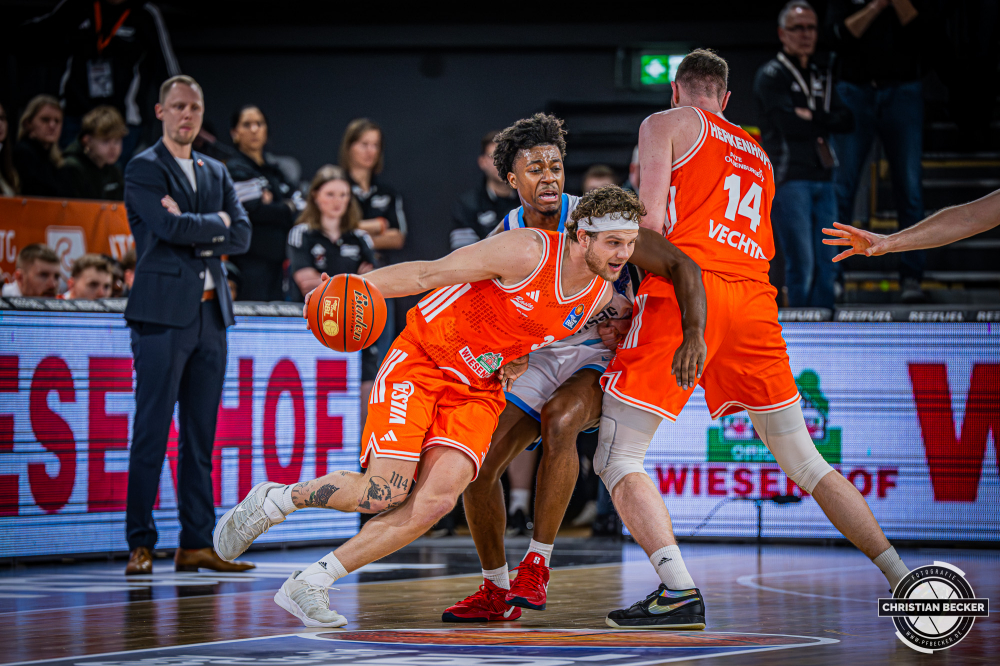 1. Basketball Bundesliga, easyCredit BBL, Saison 2025/2026, Herren, Hauptrunde, 18. Spieltag, 31.01.2026, RASTA Vechta - Frankfurt Skyliners
Booker Coplin (#30 - RASTA Vechta) in Aktion
Schlüsselwörter: 1. Bundesliga;18. Spieltag;31.01.2026;BBL;Basketball;Frankfurt;Hauptrunde;Liga;RASTA;RASTA Dome;Saison 2025/2026;Skyliners;Vechta;easycredit