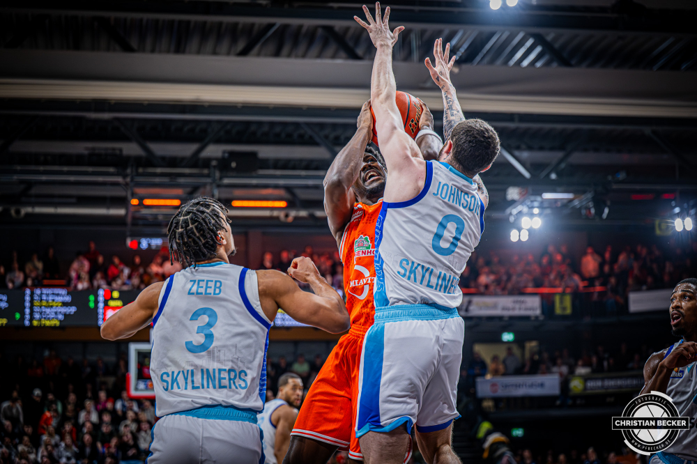 1. Basketball Bundesliga, easyCredit BBL, Saison 2025/2026, Herren, Hauptrunde, 18. Spieltag, 31.01.2026, RASTA Vechta - Frankfurt Skyliners
TJ Bamba (#5 - RASTA Vechta) in Aktion
Schlüsselwörter: 1. Bundesliga;18. Spieltag;31.01.2026;BBL;Basketball;Frankfurt;Hauptrunde;Liga;RASTA;RASTA Dome;Saison 2025/2026;Skyliners;Vechta;easycredit