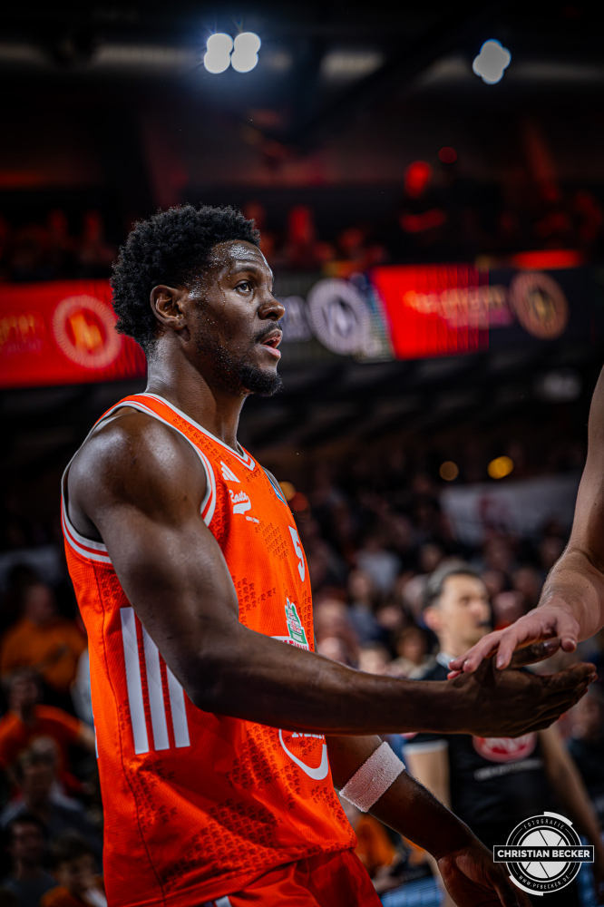 1. Basketball Bundesliga, easyCredit BBL, Saison 2025/2026, Herren, Hauptrunde, 18. Spieltag, 31.01.2026, RASTA Vechta - Frankfurt Skyliners
TJ Bamba (#5 - RASTA Vechta) w&auml;hrend der Partie
Schlüsselwörter: 1. Bundesliga;18. Spieltag;31.01.2026;BBL;Basketball;Frankfurt;Hauptrunde;Liga;RASTA;RASTA Dome;Saison 2025/2026;Skyliners;Vechta;easycredit