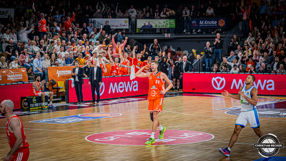 1. Basketball Bundesliga, easyCredit BBL, Saison 2025/2026, Herren, Hauptrunde, 18. Spieltag, 31.01.2026, RASTA Vechta - Frankfurt Skyliners
Tibor Plei&szlig; (#22 - RASTA Vechta) zeigt Emotionen w&auml;hrend der Partie
Schlüsselwörter: 1. Bundesliga;18. Spieltag;31.01.2026;BBL;Basketball;Frankfurt;Hauptrunde;Liga;RASTA;RASTA Dome;Saison 2025/2026;Skyliners;Vechta;easycredit