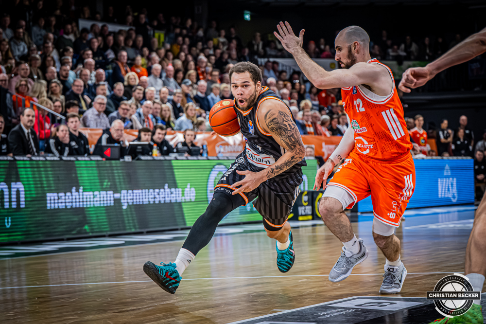 1. Basketball Bundesliga, easyCredit BBL, Saison 2025/2026, Herren, Hauptrunde, 20. Spieltag, 14.02.2026, RASTA Vechta - ratiopharm Ulm
Christopher Ledlum (#4 - ratiopharm ulm) in Aktion
Schlüsselwörter: 1. Bundesliga;14.02.2026;20. Spieltag;BBL;Basketball;Hauptrunde;Liga;RASTA;RASTA Dome;Saison 2025/2026;Ulm;Vechta;easycredit;ratiopharm