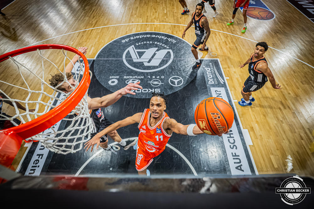 1. Basketball Bundesliga, easyCredit BBL, Saison 2025/2026, Herren, Hauptrunde, 20. Spieltag, 14.02.2026, RASTA Vechta - ratiopharm Ulm
Alonzo Verge (#11 - RASTA Vechta) beim Korbleger
Schlüsselwörter: 1. Bundesliga;14.02.2026;20. Spieltag;BBL;Basketball;Hauptrunde;Liga;RASTA;RASTA Dome;Saison 2025/2026;Ulm;Vechta;easycredit;ratiopharm