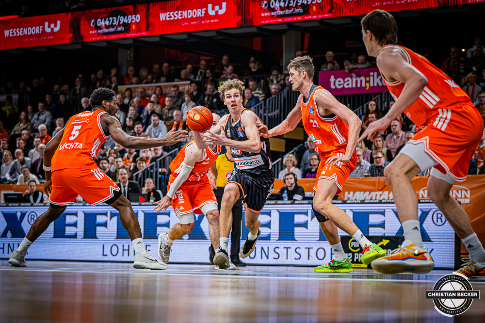 1. Basketball Bundesliga, easyCredit BBL, Saison 2025/2026, Herren, Hauptrunde, 20. Spieltag, 14.02.2026, RASTA Vechta - ratiopharm Ulm
Tobias Jensen (#7 - ratiopharm ulm) in Aktion
Schlüsselwörter: 1. Bundesliga;14.02.2026;20. Spieltag;BBL;Basketball;Hauptrunde;Liga;RASTA;RASTA Dome;Saison 2025/2026;Ulm;Vechta;easycredit;ratiopharm