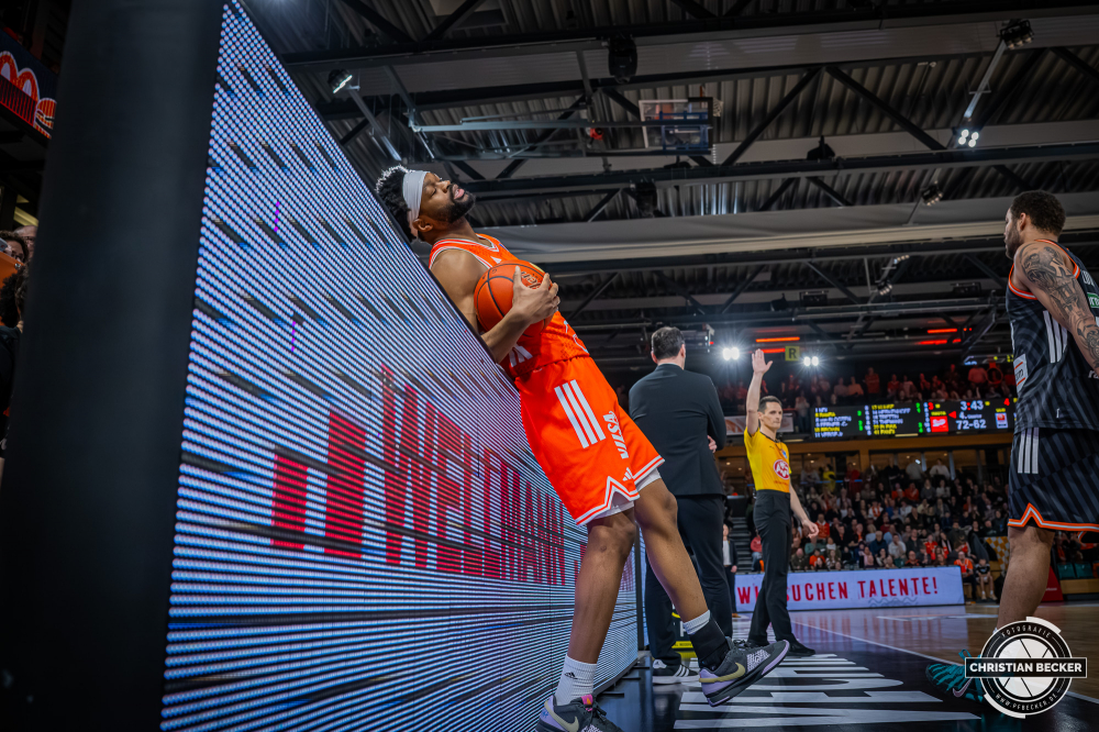 1. Basketball Bundesliga, easyCredit BBL, Saison 2025/2026, Herren, Hauptrunde, 20. Spieltag, 14.02.2026, RASTA Vechta - ratiopharm Ulm
Lloyd Pandi (#41 - RASTA Vechta) w&auml;hrend der Partie
Schlüsselwörter: 1. Bundesliga;14.02.2026;20. Spieltag;BBL;Basketball;Hauptrunde;Liga;RASTA;RASTA Dome;Saison 2025/2026;Ulm;Vechta;easycredit;ratiopharm