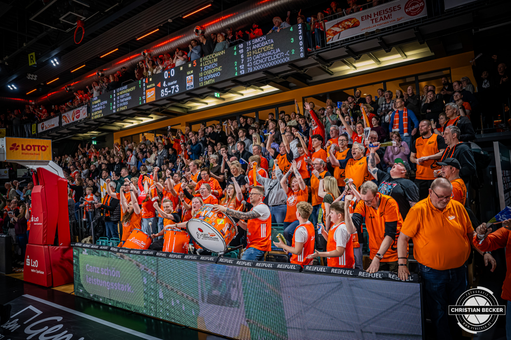 1. Basketball Bundesliga, easyCredit BBL, Saison 2025/2026, Herren, Hauptrunde, 20. Spieltag, 14.02.2026, RASTA Vechta - ratiopharm Ulm
Klettverschluss (Fanclub - RASTA Vechta) w&auml;hrend der Partie
Schlüsselwörter: 1. Bundesliga;14.02.2026;20. Spieltag;BBL;Basketball;Hauptrunde;Liga;RASTA;RASTA Dome;Saison 2025/2026;Ulm;Vechta;easycredit;ratiopharm