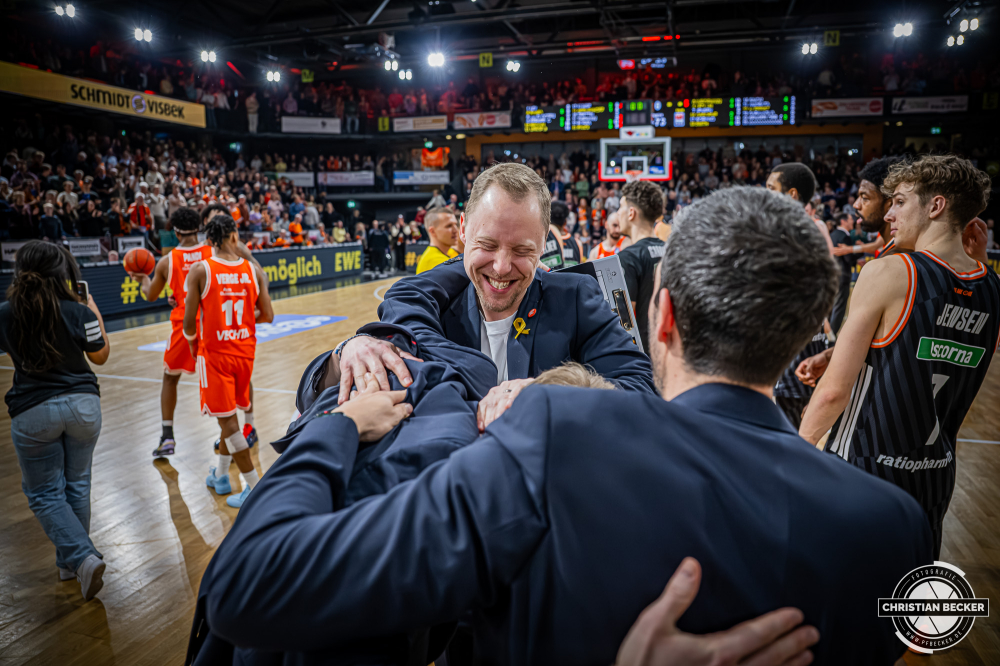 1. Basketball Bundesliga, easyCredit BBL, Saison 2025/2026, Herren, Hauptrunde, 20. Spieltag, 14.02.2026, RASTA Vechta - ratiopharm Ulm
Christian Held (Head-Coach - RASTA Vechta) nach der Partie
Schlüsselwörter: 1. Bundesliga;14.02.2026;20. Spieltag;BBL;Basketball;Hauptrunde;Liga;RASTA;RASTA Dome;Saison 2025/2026;Ulm;Vechta;easycredit;ratiopharm