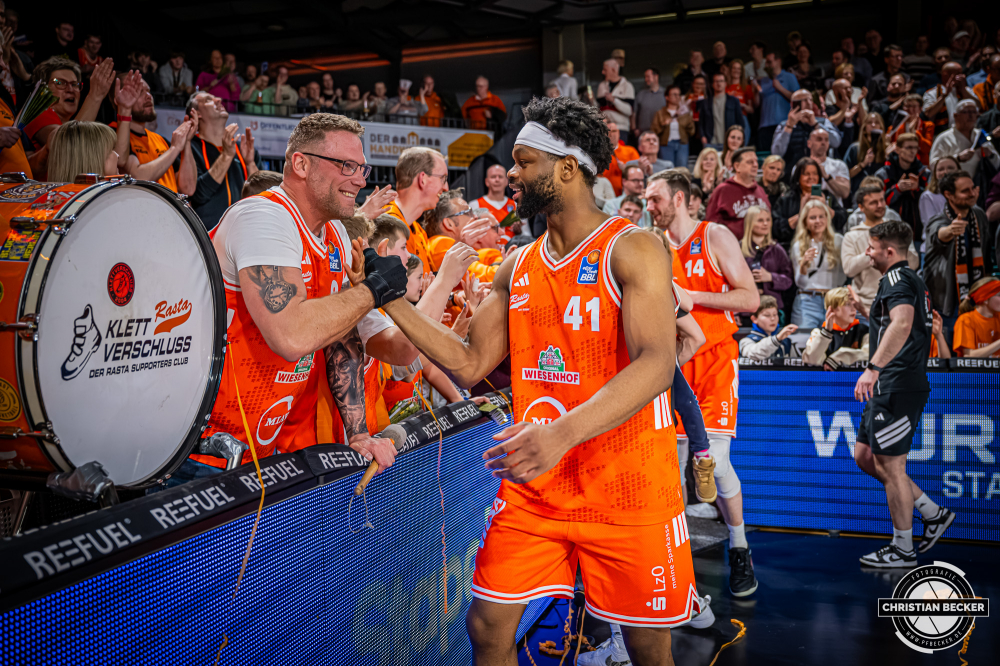 1. Basketball Bundesliga, easyCredit BBL, Saison 2025/2026, Herren, Hauptrunde, 20. Spieltag, 14.02.2026, RASTA Vechta - ratiopharm Ulm
Lloyd Pandi (#41 - RASTA Vechta) nach der Partie
Schlüsselwörter: 1. Bundesliga;14.02.2026;20. Spieltag;BBL;Basketball;Hauptrunde;Liga;RASTA;RASTA Dome;Saison 2025/2026;Ulm;Vechta;easycredit;ratiopharm