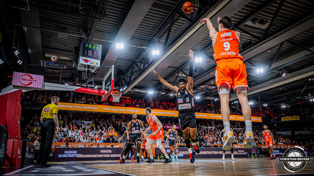 1. Basketball Bundesliga, easyCredit BBL, Saison 2025/2026, Herren, Hauptrunde, 20. Spieltag, 14.02.2026, RASTA Vechta - ratiopharm Ulm
Joschka Ferner (#9 - RASTA Vechta) beim Jumpshot
Schlüsselwörter: 1. Bundesliga;14.02.2026;20. Spieltag;BBL;Basketball;Hauptrunde;Liga;RASTA;RASTA Dome;Saison 2025/2026;Ulm;Vechta;easycredit;ratiopharm