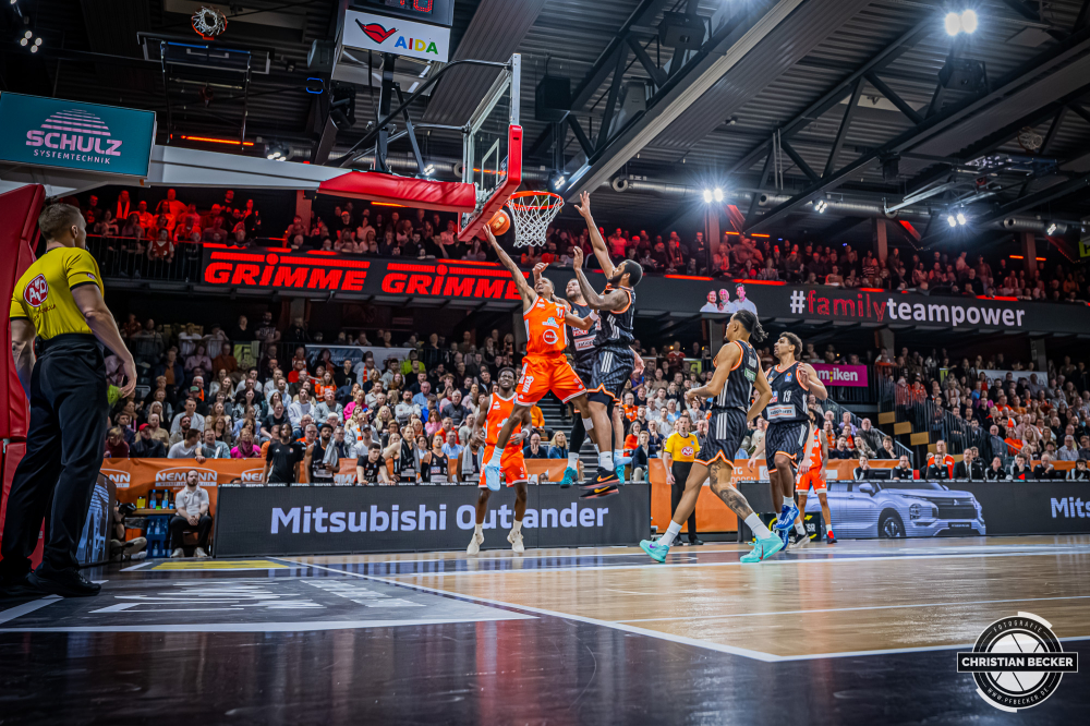 1. Basketball Bundesliga, easyCredit BBL, Saison 2025/2026, Herren, Hauptrunde, 20. Spieltag, 14.02.2026, RASTA Vechta - ratiopharm Ulm
Alonzo Verge (#11 - RASTA Vechta) beim Korbleger
Schlüsselwörter: 1. Bundesliga;14.02.2026;20. Spieltag;BBL;Basketball;Hauptrunde;Liga;RASTA;RASTA Dome;Saison 2025/2026;Ulm;Vechta;easycredit;ratiopharm