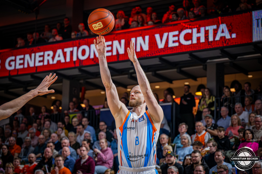 1. Basketball Bundesliga, easyCredit BBL, Saison 2025/2026, Herren, Hauptrunde, 22. Spieltag, 06.03.2026, RASTA Vechta - Science City Jena
Robin Christen (#08 - Science City Jena) beim Jumpshot
Schlüsselwörter: 06.03.2026;1. Bundesliga;22. Spieltag;BBL;Basketball;City;Hauptrunde;Jena;Liga;RASTA;RASTA Dome;Saison 2025/2026;Science;Vechta;easycredit