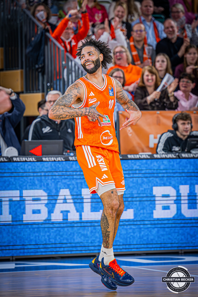 1. Basketball Bundesliga, easyCredit BBL, Saison 2025/2026, Herren, Hauptrunde, 22. Spieltag, 06.03.2026, RASTA Vechta - Science City Jena
Tevin Brown (#10 - RASTA Vechta) zeigt Emotionen w&auml;hrend der Partie
Schlüsselwörter: 06.03.2026;1. Bundesliga;22. Spieltag;BBL;Basketball;City;Hauptrunde;Jena;Liga;RASTA;RASTA Dome;Saison 2025/2026;Science;Vechta;easycredit