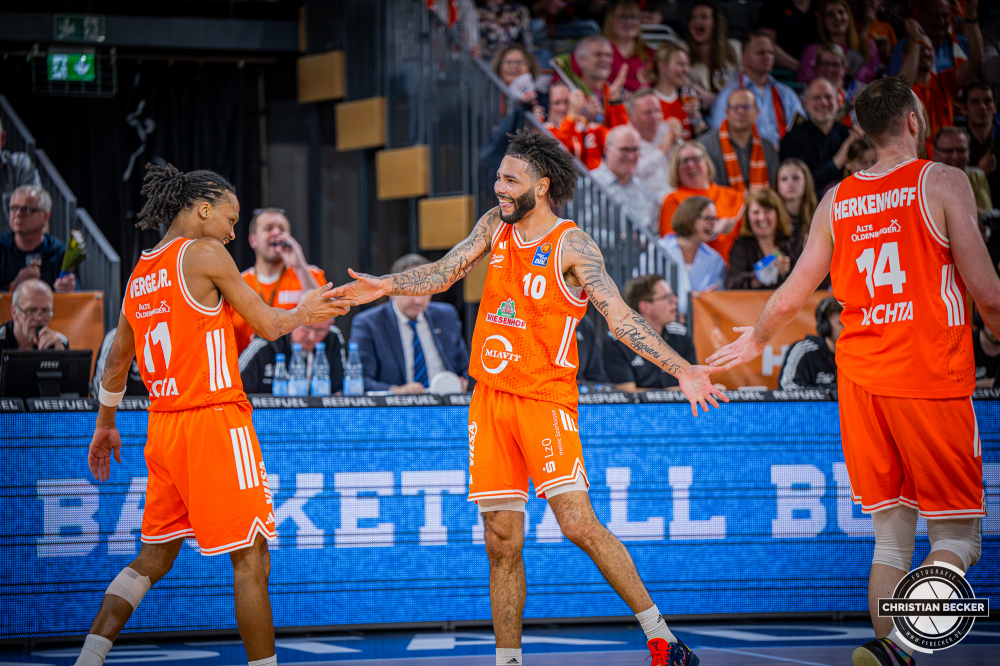 1. Basketball Bundesliga, easyCredit BBL, Saison 2025/2026, Herren, Hauptrunde, 22. Spieltag, 06.03.2026, RASTA Vechta - Science City Jena
Tevin Brown (#10 - RASTA Vechta) zeigt Emotionen w&auml;hrend der Partie
Schlüsselwörter: 06.03.2026;1. Bundesliga;22. Spieltag;BBL;Basketball;City;Hauptrunde;Jena;Liga;RASTA;RASTA Dome;Saison 2025/2026;Science;Vechta;easycredit