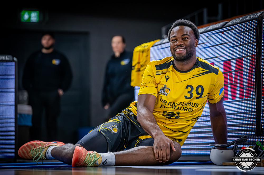 1. Basketball Bundesliga, easyCredit BBL, Saison 2025/2026, Herren, Hauptrunde, 24. Spieltag, 14.03.2026, RASTA Vechta - MHP Riesen Ludwigsburg
Maxwell Dongmo Temoka (#39 - MHP Riesen Ludwigsburg) vor der Partie
Schlüsselwörter: 1. Bundesliga;14.03.2026;24. Spieltag;BBL;Basketball;Hauptrunde;Liga;Ludwigsburg;MHP;RASTA;RASTA Dome;RIESEN;Saison 2025/2026;Vechta;easycredit