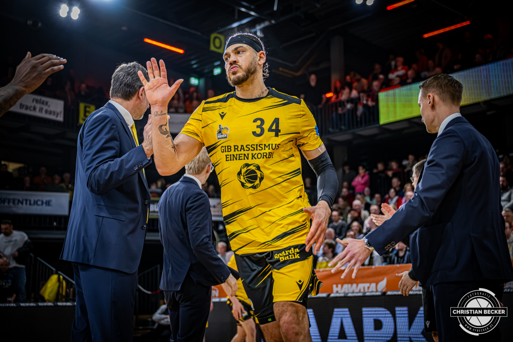 1. Basketball Bundesliga, easyCredit BBL, Saison 2025/2026, Herren, Hauptrunde, 24. Spieltag, 14.03.2026, RASTA Vechta - MHP Riesen Ludwigsburg
Gavin Schilling (#34 - MHP Riesen Ludwigsburg) vor der Partie
Schlüsselwörter: 1. Bundesliga;14.03.2026;24. Spieltag;BBL;Basketball;Hauptrunde;Liga;Ludwigsburg;MHP;RASTA;RASTA Dome;RIESEN;Saison 2025/2026;Vechta;easycredit
