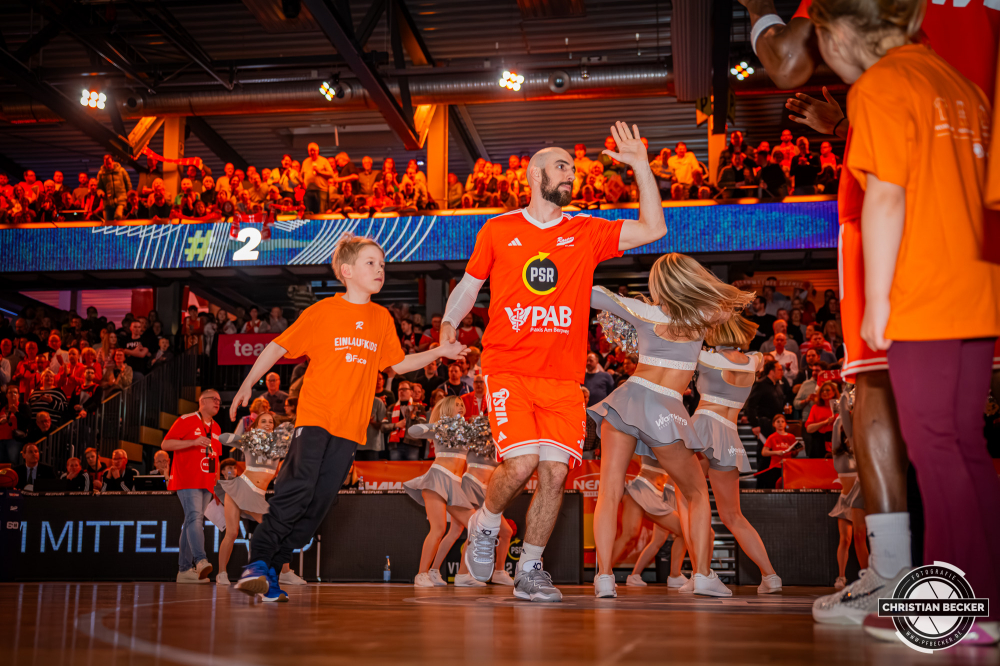 1. Basketball Bundesliga, easyCredit BBL, Saison 2025/2026, Herren, Hauptrunde, 24. Spieltag, 14.03.2026, RASTA Vechta - MHP Riesen Ludwigsburg
Tommy Kuhse (#12 - RASTA Vechta) vor der Partie
Schlüsselwörter: 1. Bundesliga;14.03.2026;24. Spieltag;BBL;Basketball;Hauptrunde;Liga;Ludwigsburg;MHP;RASTA;RASTA Dome;RIESEN;Saison 2025/2026;Vechta;easycredit