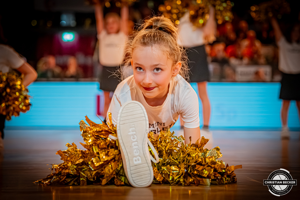 1. Basketball Bundesliga, easyCredit BBL, Saison 2025/2026, Herren, Hauptrunde, 24. Spieltag, 14.03.2026, RASTA Vechta - MHP Riesen Ludwigsburg
Mini Marleys (Cheerleader - RASTA Vechta) w&auml;hrend der Partie
Schlüsselwörter: 1. Bundesliga;14.03.2026;24. Spieltag;BBL;Basketball;Hauptrunde;Liga;Ludwigsburg;MHP;RASTA;RASTA Dome;RIESEN;Saison 2025/2026;Vechta;easycredit