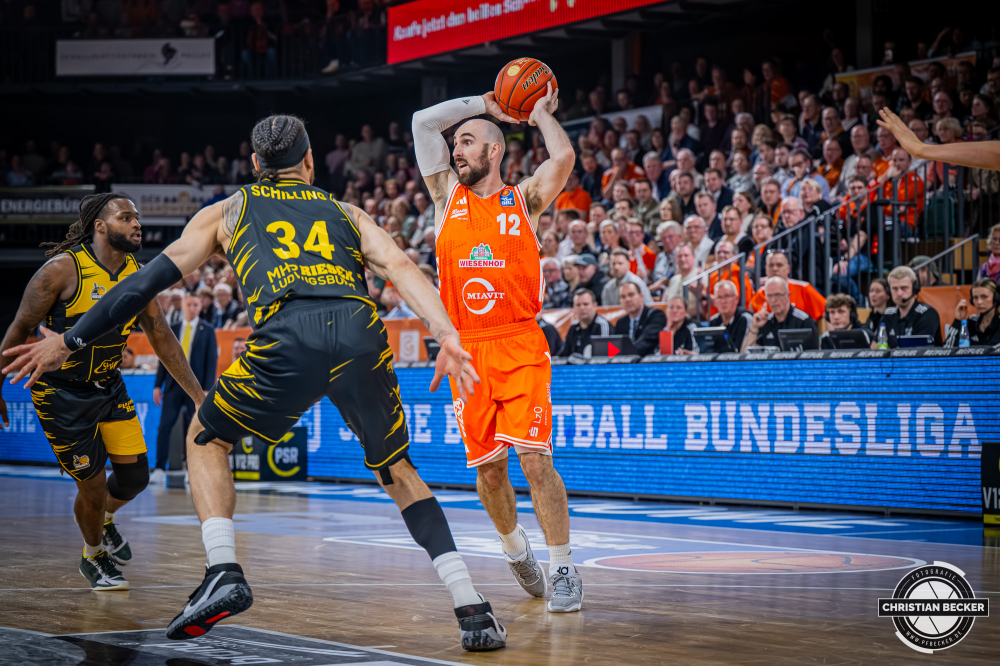 1. Basketball Bundesliga, easyCredit BBL, Saison 2025/2026, Herren, Hauptrunde, 24. Spieltag, 14.03.2026, RASTA Vechta - MHP Riesen Ludwigsburg
Tommy Kuhse (#12 - RASTA Vechta) in Aktion
Schlüsselwörter: 1. Bundesliga;14.03.2026;24. Spieltag;BBL;Basketball;Hauptrunde;Liga;Ludwigsburg;MHP;RASTA;RASTA Dome;RIESEN;Saison 2025/2026;Vechta;easycredit