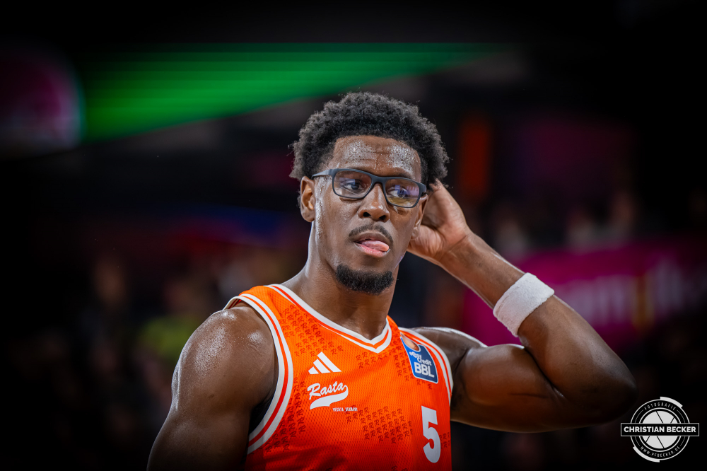 1. Basketball Bundesliga, easyCredit BBL, Saison 2025/2026, Herren, Hauptrunde, 24. Spieltag, 14.03.2026, RASTA Vechta - MHP Riesen Ludwigsburg
TJ Bamba (#5 - RASTA Vechta) w&auml;hrend der Partie
Schlüsselwörter: 1. Bundesliga;14.03.2026;24. Spieltag;BBL;Basketball;Hauptrunde;Liga;Ludwigsburg;MHP;RASTA;RASTA Dome;RIESEN;Saison 2025/2026;Vechta;easycredit