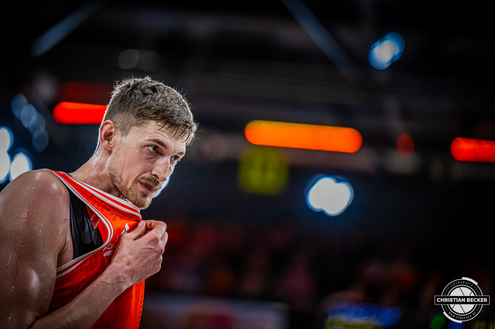 1. Basketball Bundesliga, easyCredit BBL, Saison 2025/2026, Herren, Hauptrunde, 24. Spieltag, 14.03.2026, RASTA Vechta - MHP Riesen Ludwigsburg
Tibor Plei&szlig; (#22 - RASTA Vechta) w&auml;hrend der Partie
Schlüsselwörter: 1. Bundesliga;14.03.2026;24. Spieltag;BBL;Basketball;Hauptrunde;Liga;Ludwigsburg;MHP;RASTA;RASTA Dome;RIESEN;Saison 2025/2026;Vechta;easycredit