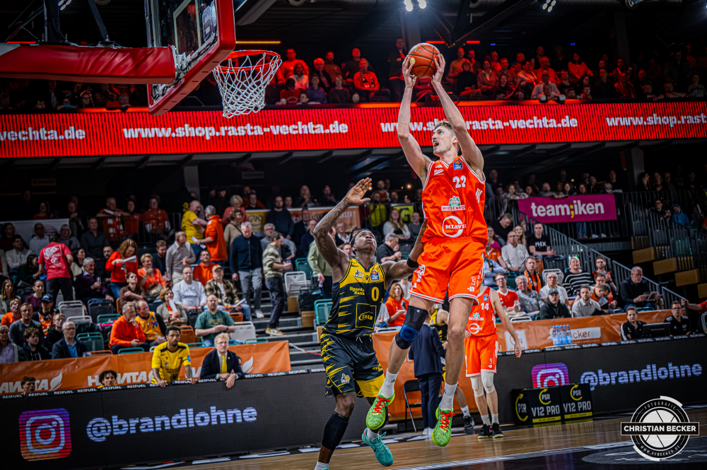 1. Basketball Bundesliga, easyCredit BBL, Saison 2025/2026, Herren, Hauptrunde, 24. Spieltag, 14.03.2026, RASTA Vechta - MHP Riesen Ludwigsburg
Tibor Plei&szlig; (#22 - RASTA Vechta) in Aktion
Schlüsselwörter: 1. Bundesliga;14.03.2026;24. Spieltag;BBL;Basketball;Hauptrunde;Liga;Ludwigsburg;MHP;RASTA;RASTA Dome;RIESEN;Saison 2025/2026;Vechta;easycredit