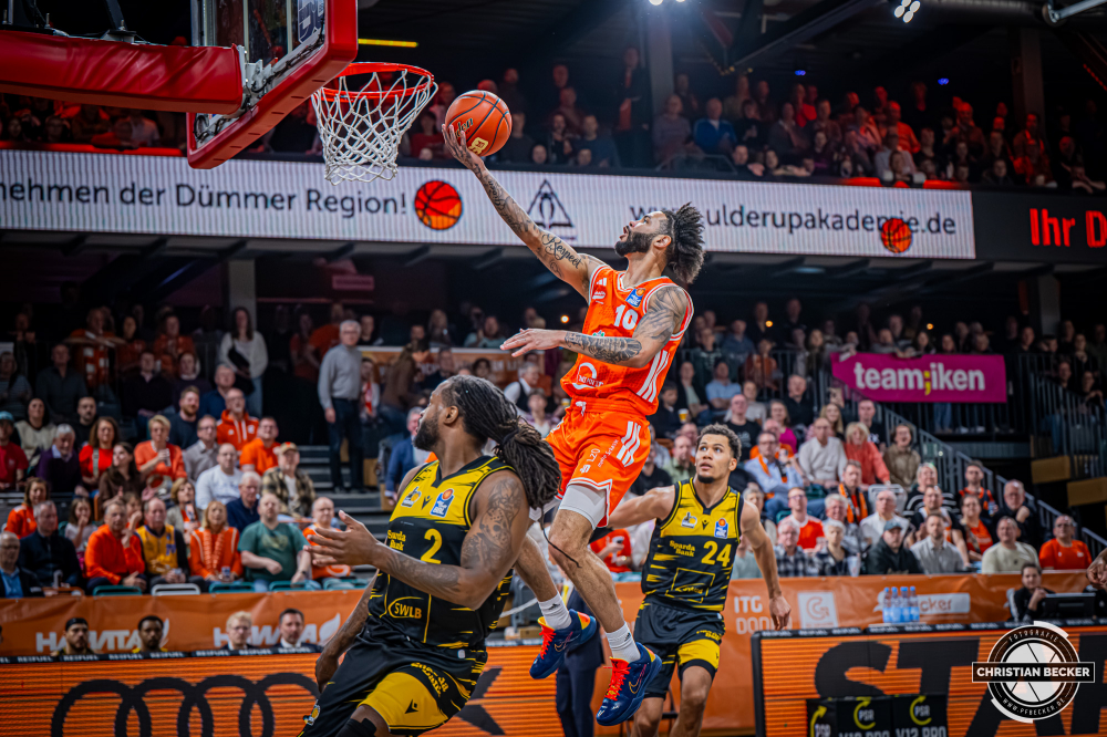 1. Basketball Bundesliga, easyCredit BBL, Saison 2025/2026, Herren, Hauptrunde, 24. Spieltag, 14.03.2026, RASTA Vechta - MHP Riesen Ludwigsburg
Tevin Brown (#10 - RASTA Vechta) beim Korbleger
Schlüsselwörter: 1. Bundesliga;14.03.2026;24. Spieltag;BBL;Basketball;Hauptrunde;Liga;Ludwigsburg;MHP;RASTA;RASTA Dome;RIESEN;Saison 2025/2026;Vechta;easycredit