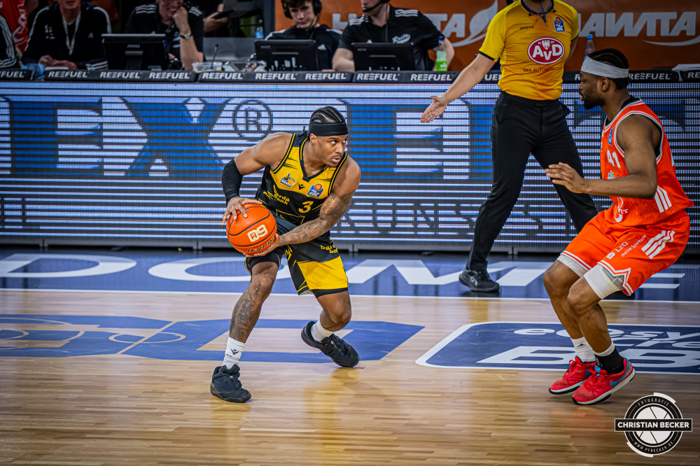 1. Basketball Bundesliga, easyCredit BBL, Saison 2025/2026, Herren, Hauptrunde, 24. Spieltag, 14.03.2026, RASTA Vechta - MHP Riesen Ludwigsburg
Stefan Smith (#3 - MHP Riesen Ludwigsburg) in Aktion
Schlüsselwörter: 1. Bundesliga;14.03.2026;24. Spieltag;BBL;Basketball;Hauptrunde;Liga;Ludwigsburg;MHP;RASTA;RASTA Dome;RIESEN;Saison 2025/2026;Vechta;easycredit