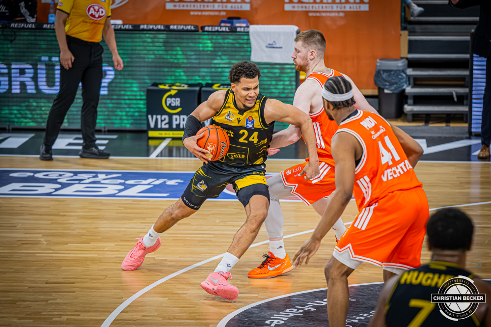 1. Basketball Bundesliga, easyCredit BBL, Saison 2025/2026, Herren, Hauptrunde, 24. Spieltag, 14.03.2026, RASTA Vechta - MHP Riesen Ludwigsburg
Brandon Tischler (#24 - MHP Riesen Ludwigsburg) in Aktion
Schlüsselwörter: 1. Bundesliga;14.03.2026;24. Spieltag;BBL;Basketball;Hauptrunde;Liga;Ludwigsburg;MHP;RASTA;RASTA Dome;RIESEN;Saison 2025/2026;Vechta;easycredit