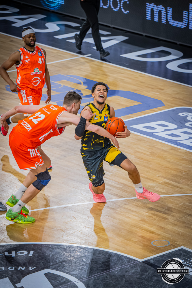 1. Basketball Bundesliga, easyCredit BBL, Saison 2025/2026, Herren, Hauptrunde, 24. Spieltag, 14.03.2026, RASTA Vechta - MHP Riesen Ludwigsburg
Brandon Tischler (#24 - MHP Riesen Ludwigsburg) in Aktion
Schlüsselwörter: 1. Bundesliga;14.03.2026;24. Spieltag;BBL;Basketball;Hauptrunde;Liga;Ludwigsburg;MHP;RASTA;RASTA Dome;RIESEN;Saison 2025/2026;Vechta;easycredit