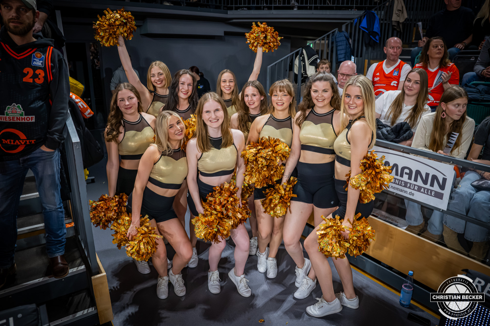 1. Basketball Bundesliga, easyCredit BBL, Saison 2025/2026, Herren, Hauptrunde, 24. Spieltag, 14.03.2026, RASTA Vechta - MHP Riesen Ludwigsburg
Marleys (Cheerleader - RASTA Vechta) w&auml;hrend der Partie
Schlüsselwörter: 1. Bundesliga;14.03.2026;24. Spieltag;BBL;Basketball;Hauptrunde;Liga;Ludwigsburg;MHP;RASTA;RASTA Dome;RIESEN;Saison 2025/2026;Vechta;easycredit