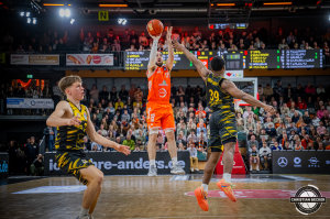 Dateiname=2026-03-14-RV-LUD-0109.jpg
Dateigröße=828KB
Abmessungen: 2000x1333
hinzugefügt am: 15. März 2026 2026-03-14-RV-LUD-0109.jpg