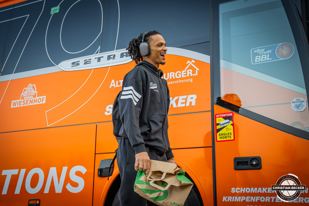 1. Basketball Bundesliga, easyCredit BBL, Saison 2025/2026, Herren, Hauptrunde, 23. Spieltag, 08.03.2026, EWE Baskets Oldenburg - RASTA Vechta
Alonzo Verge (#11 - RASTA Vechta) vor der Partie
Schlüsselwörter: 08.03.2026;1. Bundesliga;23. Spieltag;BBL;Basketball;Baskets;EWE;EWE Arena;Hauptrunde;Liga;Oldenburg;RASTA;Saison 2025/2026;Vechta;easycredit