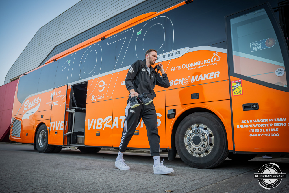 1. Basketball Bundesliga, easyCredit BBL, Saison 2025/2026, Herren, Hauptrunde, 23. Spieltag, 08.03.2026, EWE Baskets Oldenburg - RASTA Vechta
Philipp Herkenhoff (#14 - RASTA Vechta) vor der Partie
Schlüsselwörter: 08.03.2026;1. Bundesliga;23. Spieltag;BBL;Basketball;Baskets;EWE;EWE Arena;Hauptrunde;Liga;Oldenburg;RASTA;Saison 2025/2026;Vechta;easycredit