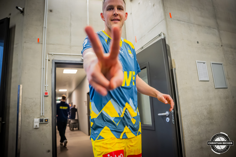 1. Basketball Bundesliga, easyCredit BBL, Saison 2025/2026, Herren, Hauptrunde, 23. Spieltag, 08.03.2026, EWE Baskets Oldenburg - RASTA Vechta
Seth Hinrichs (#21 - EWE Baskets Oldenburg) vor der Partie
Schlüsselwörter: 08.03.2026;1. Bundesliga;23. Spieltag;BBL;Basketball;Baskets;EWE;EWE Arena;Hauptrunde;Liga;Oldenburg;RASTA;Saison 2025/2026;Vechta;easycredit