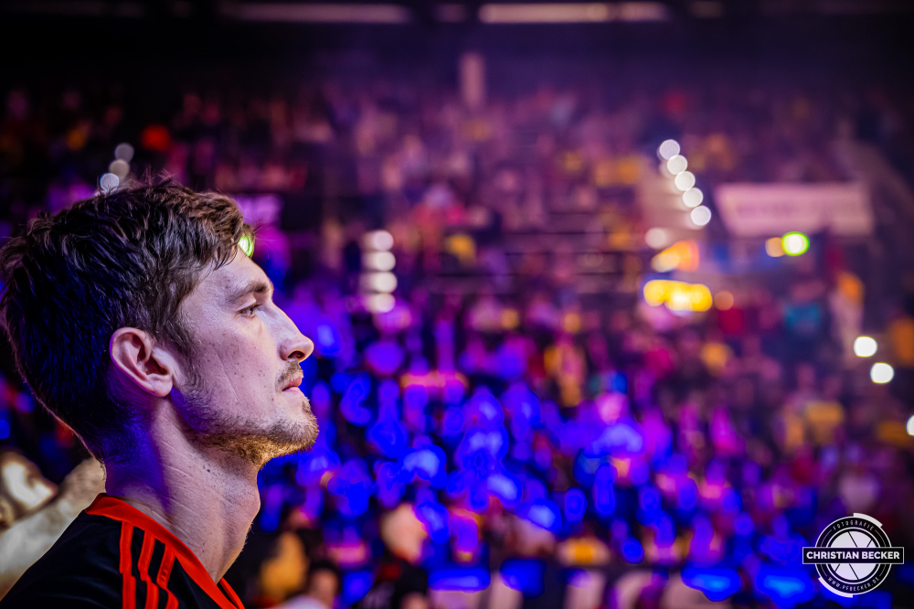 1. Basketball Bundesliga, easyCredit BBL, Saison 2025/2026, Herren, Hauptrunde, 23. Spieltag, 08.03.2026, EWE Baskets Oldenburg - RASTA Vechta
Tibor Plei&szlig; (#22 - RASTA Vechta) vor der Partie
Schlüsselwörter: 08.03.2026;1. Bundesliga;23. Spieltag;BBL;Basketball;Baskets;EWE;EWE Arena;Hauptrunde;Liga;Oldenburg;RASTA;Saison 2025/2026;Vechta;easycredit