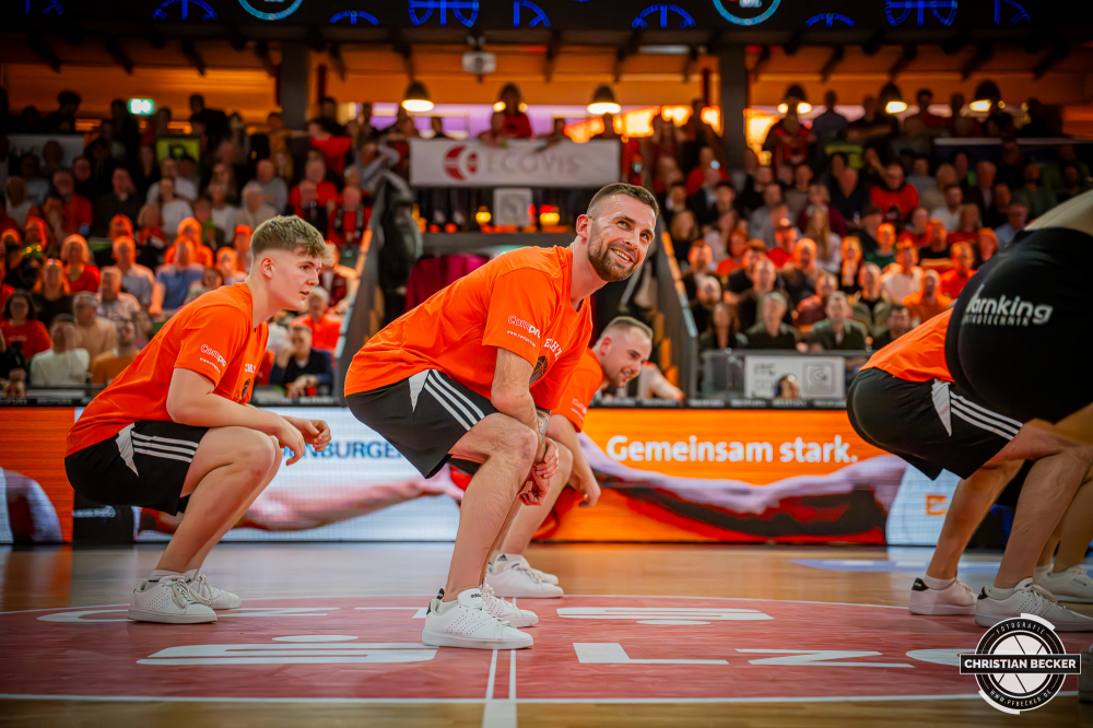 1. Basketball Bundesliga, easyCredit BBL, Saison 2025/2026, Herren, Hauptrunde, 25. Spieltag, 21.03.2026, RASTA Vechta - NINERS Chemnitz
Marleys (Cheerleader - RASTA Vechta) w&auml;hrend der Partie
Schlüsselwörter: 1. Bundesliga;21.03.2026;25. Spieltag;BBL;Basketball;Chemnitz;Hauptrunde;Liga;NINERS;RASTA;RASTA Dome;Saison 2025/2026;Vechta;easycredit