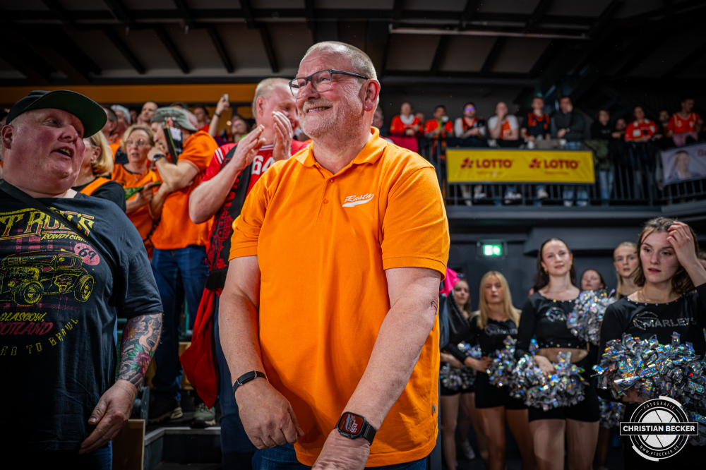 1. Basketball Bundesliga, easyCredit BBL, Saison 2025/2026, Herren, Hauptrunde, 25. Spieltag, 21.03.2026, RASTA Vechta - NINERS Chemnitz
Stefan Niemeyer (Gesch&auml;ftsf&uuml;hrender Gesellschafter - RASTA Vechta) nach der Partie
Schlüsselwörter: 1. Bundesliga;21.03.2026;25. Spieltag;BBL;Basketball;Chemnitz;Hauptrunde;Liga;NINERS;RASTA;RASTA Dome;Saison 2025/2026;Vechta;easycredit