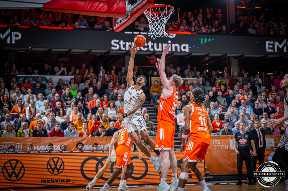 1. Basketball Bundesliga, easyCredit BBL, Saison 2025/2026, Herren, Hauptrunde, 27. Spieltag, 02.04.2026, RASTA Vechta - BMA365 Bamberg Baskets
Ibrahim Watson-Boye (#2 - BMA365 Bamberg Baskets) in Aktion
Schlüsselwörter: 02.04.2026;1. Bundesliga;27. Spieltag;365;BBL;BMA;Bamberg;Basketball;Baskets;Hauptrunde;Liga;RASTA;RASTA Dome;Saison 2025/2026;Vechta;easycredit