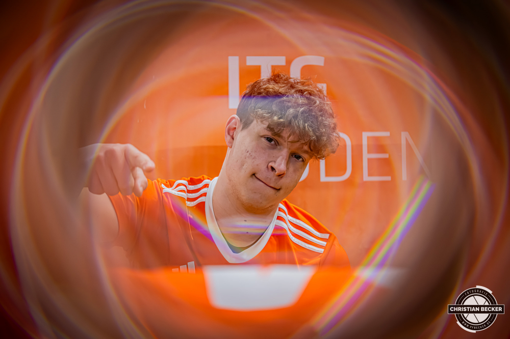 1. Basketball Bundesliga, easyCredit BBL, Saison 2025/2026, Herren, Hauptrunde, 29. Spieltag, 11.04.2026, RASTA Vechta - Gladiators Trier
Roy Krupnikas (#24 - RASTA Vechta) vor der Partie
Schlüsselwörter: 1. Bundesliga;11.04.2026;29. Spieltag;BBL;Basketball;Gladiators;Hauptrunde;Liga;RASTA;RASTA Dome;Saison 2025/2026;Trier;VET-CONCEPT;Vechta;easycredit